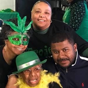 Meet your Posher, Teeco